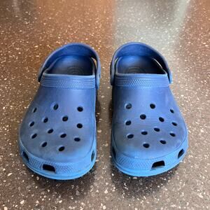 Crocs Classic Clog Womens size 4 Mens size 2 Blue Comfort Shoes